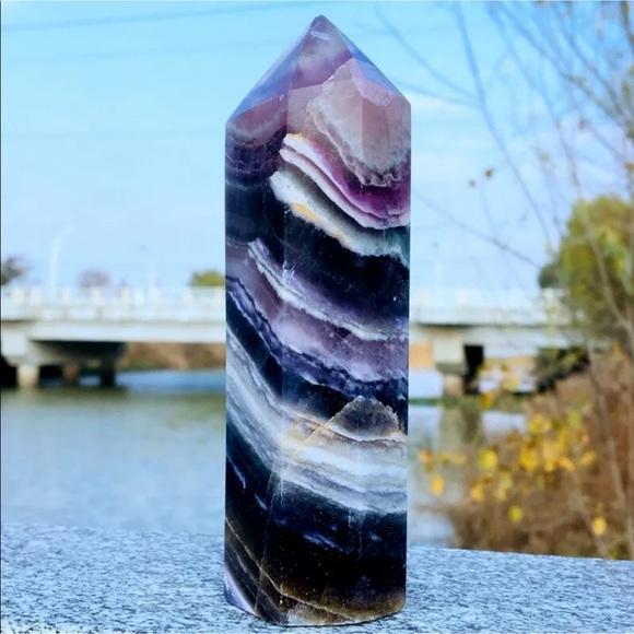✨Charged✨ Gorgeous natural fluorite gemstone tower - Picture 6 of 6